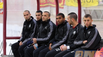 הספסל של מ.ס. אשדוד (שי לוי)