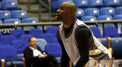 כריס ווטסון (יניב גונן)