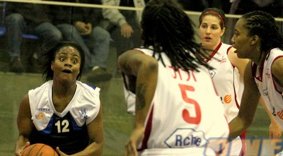 אייבורי לאטה (משה חרמון)