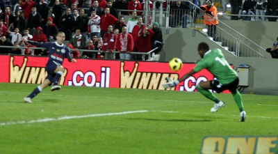 בן-חיים מחמיץ (דרור רוזנפלד) בן-חיים מחמיץ (דרור רוזנפלד)