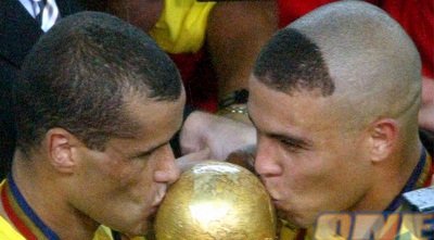 רונאלדו וריבאלדו (רויטרס) רונאלדו וריבאלדו (רויטרס)