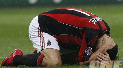 זלאטן תוספ את הראש. (רויטרס) זלאטן תוספ את הראש. (רויטרס)