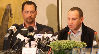 גומא אגייאר ודני קליין. מחכים לאישורו של גומא למהלך (גיא בן זיו)