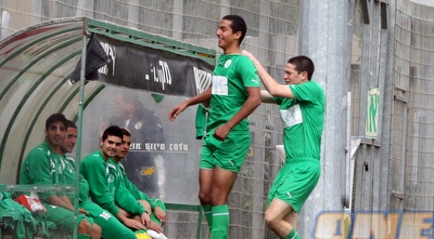 בן אזובל חוגג (יניב גונן) בן אזובל חוגג (יניב גונן)