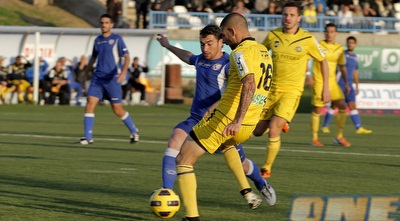 עטר בועט (יוסי ציפקיס) עטר בועט (יוסי ציפקיס)