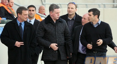 מבקר השופטים יו דאלאס עם יריב טפר ועמית קליין (משה חרמון)