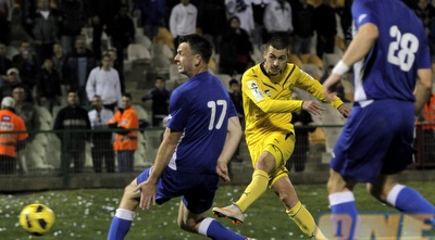 מדוניאנין כובש את השלישי (יוסי ציפקיס) מדוניאנין כובש את השלישי (יוסי ציפקיס)