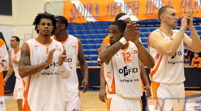 3 (יניב גונן)