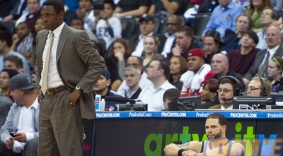 דרון וויליאמס ואייברי ג´ונסון. המאמן ממשיך להפסיד למרות הגארד (רויטרס)