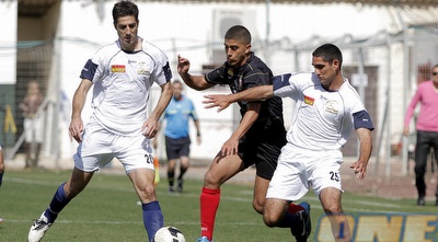 אלון זיו ואופק בן טלולה בעבודת הגנה (יוסי ציפקיס)