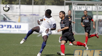 אריק ניירקו (יוסי ציפקיס)