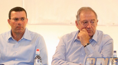 איתמר צ´יזיק וניר פרצלינה (יניב גונן)