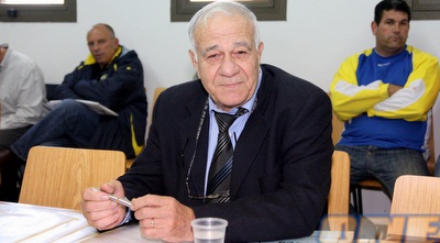 התובע שלום אבן עזרא (יניב גונן)