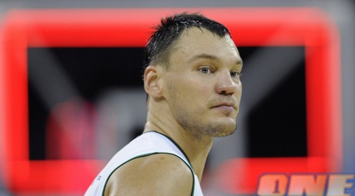 שאראס. סיים כקלע הבולט בפאו (רויטרס) שאראס. סיים כקלע הבולט בפאו (רויטרס)