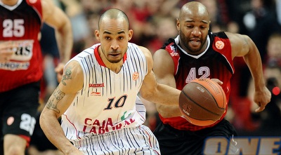 דייויד לוגאן במדי קאחה לבוראל (GettyImages)