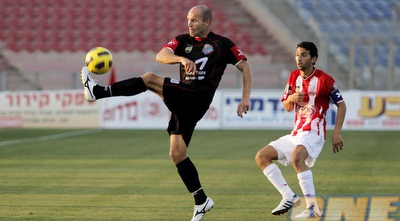 סאשה סטויאנוביץ´ ואביתר אילוז (יוסי ציפקיס)