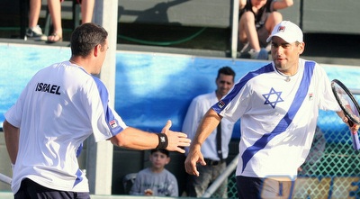 אנדי רם ויוני ארליך חוגגים (משה חרמון) אנדי רם ויוני ארליך חוגגים (משה חרמון)