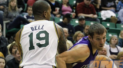 בנו אודריך מנסה לעבור את רג´ה בל (רויטרס)