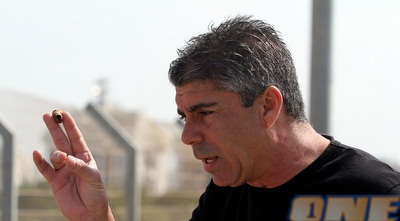 פרוספר אזגי, הגיע לאימון (מור שאולי) פרוספר אזגי, הגיע לאימון (מור שאולי)