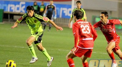 עידן טל מקדים את ערן זהבי (משה חרמון)