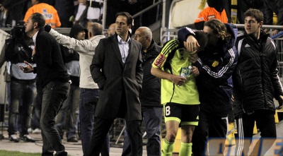 ברוכיאן זוכה לנשיקות וחיבוקים (יוסי ציפקיס)