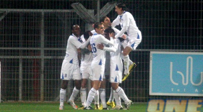 שחקני ק&qout;ש חוגגים על חשבון מכבי ת&qout;א (יניב גונן) שחקני ק&qout;ש חוגגים על חשבון מכבי ת&qout;א (יניב גונן)