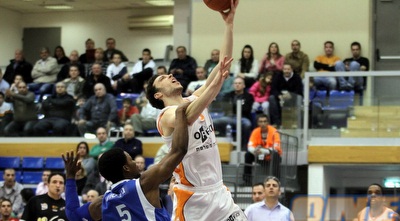 גיבסון שומר על חנוכי (מור שאולי) גיבסון שומר על חנוכי (מור שאולי)