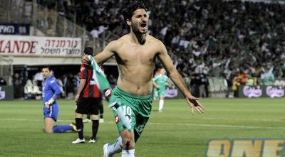 ליאור רפאלוב. &qout;יש לנו חוב עבור שחר&qout; (יוסי ציפקיס) ליאור רפאלוב. &qout;יש לנו חוב עבור שחר&qout; (יוסי ציפקיס)