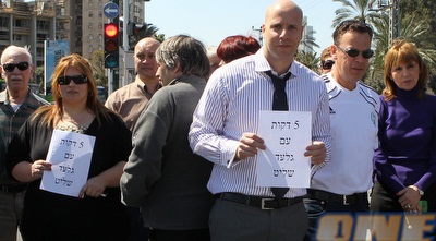 אורי שילה &qout;5 דקות למען גלעד שליט&qout; (ההתאחדות לכדורגל)