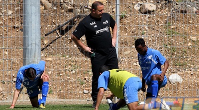 רן בן שמעון ו-וויליאם נג´ובו (שי לוי)