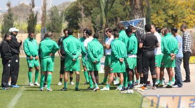 שחקני מכבי חיפה באימון. ממשיכים בהכנות להפועל עכו (עמית מצפה)