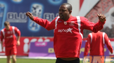 יא יא פטי מתאמן. ראש העיר הבטיח לעמוד בהתחייבויות (עמית מצפה)