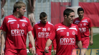 אלרואי כהן. עדיפות קלה בתחרות על ההרכב מול שבחון (דרור רוזנפלד)