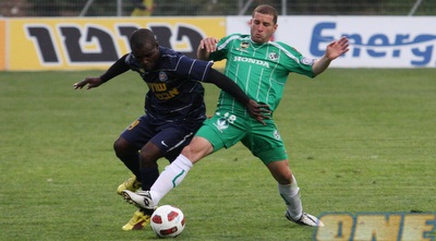 עותמאן מנסה לחטוף מזומא (עמית מצפה) עותמאן מנסה לחטוף מזומא (עמית מצפה)