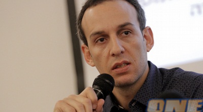 עודד קטש. &qout; (יוסי ציפקיס)