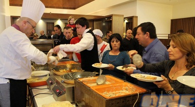 מעמיסים פסטה לפני הריצה (מור שאולי)