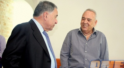 שמעון מזרחי ורוני שאטן. החבר בטוח שמזרחי יקבל את הפרס (משה חרמון)