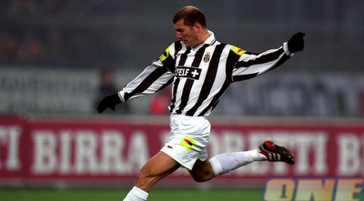 זידאן במדי יובה. כוכב ענק (GettyImages) זידאן במדי יובה. כוכב ענק (GettyImages)