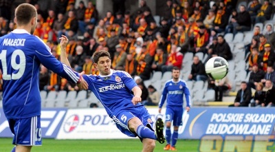 מליקסון. בדרך לאליפות פולין  ( האתר הרשמי של ויסלה) 