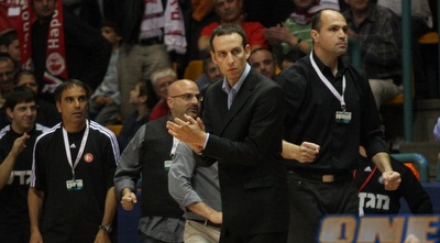 קטש. ביקורת רבה בקבוצה על הרוטציה הרחבה של המאמן (גיא בן זיו) קטש. ביקורת רבה בקבוצה על הרוטציה הרחבה של המאמן (גיא בן זיו)