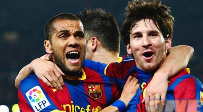 דני אלבס ומסי. ניימאר כבר לא ישחק איתם (רויטרס) דני אלבס ומסי. ניימאר כבר לא ישחק איתם (רויטרס)