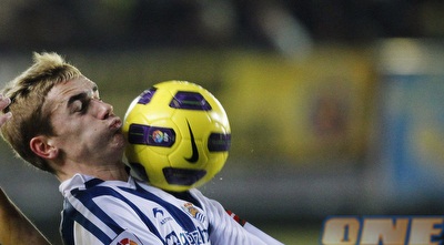 אנטואן גריזמן, צמד נפלא לקשר (רויטרס) אנטואן גריזמן, צמד נפלא לקשר (רויטרס)