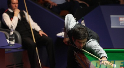 דייל מביט באוסאליבן במשחק ביניהם (GettyImages)