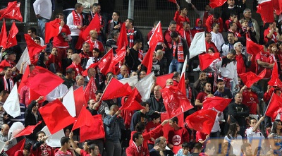 אוהדי הפועל ת&qout;א (שי לוי)