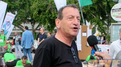 רון חולדאי (משה חרמון)