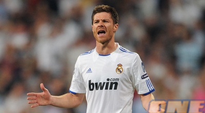 צ´אבי אלונסו מתוסכל (GettyImages)