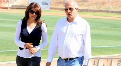 אבי לוזון ואלונה ברקת (משה חרמון)