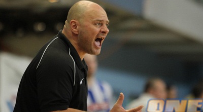 בוטנקו. הפסד בהופעת הבכורה הרשמית (מור שאולי) בוטנקו. הפסד בהופעת הבכורה הרשמית (מור שאולי)