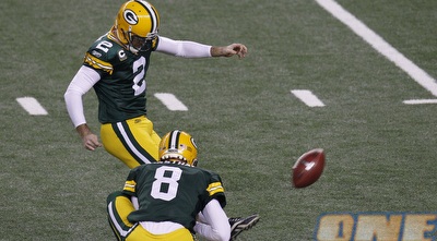 בעיטה בפוטבול. היום זה יותר (רויטרס)