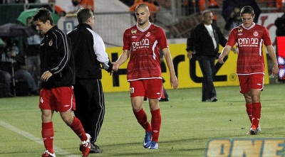 אלרואי כהן ושהר עם הראש למטה. רע, רע, רע, רע, רע (יוסי ציפקיס) אלרואי כהן ושהר עם הראש למטה. רע, רע, רע, רע, רע (יוסי ציפקיס)